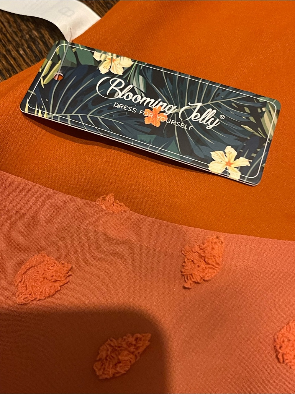 Blooming Jelly bohemian Orange Textured V‑Neck Dress size M NWT - Picture 6 of 11
